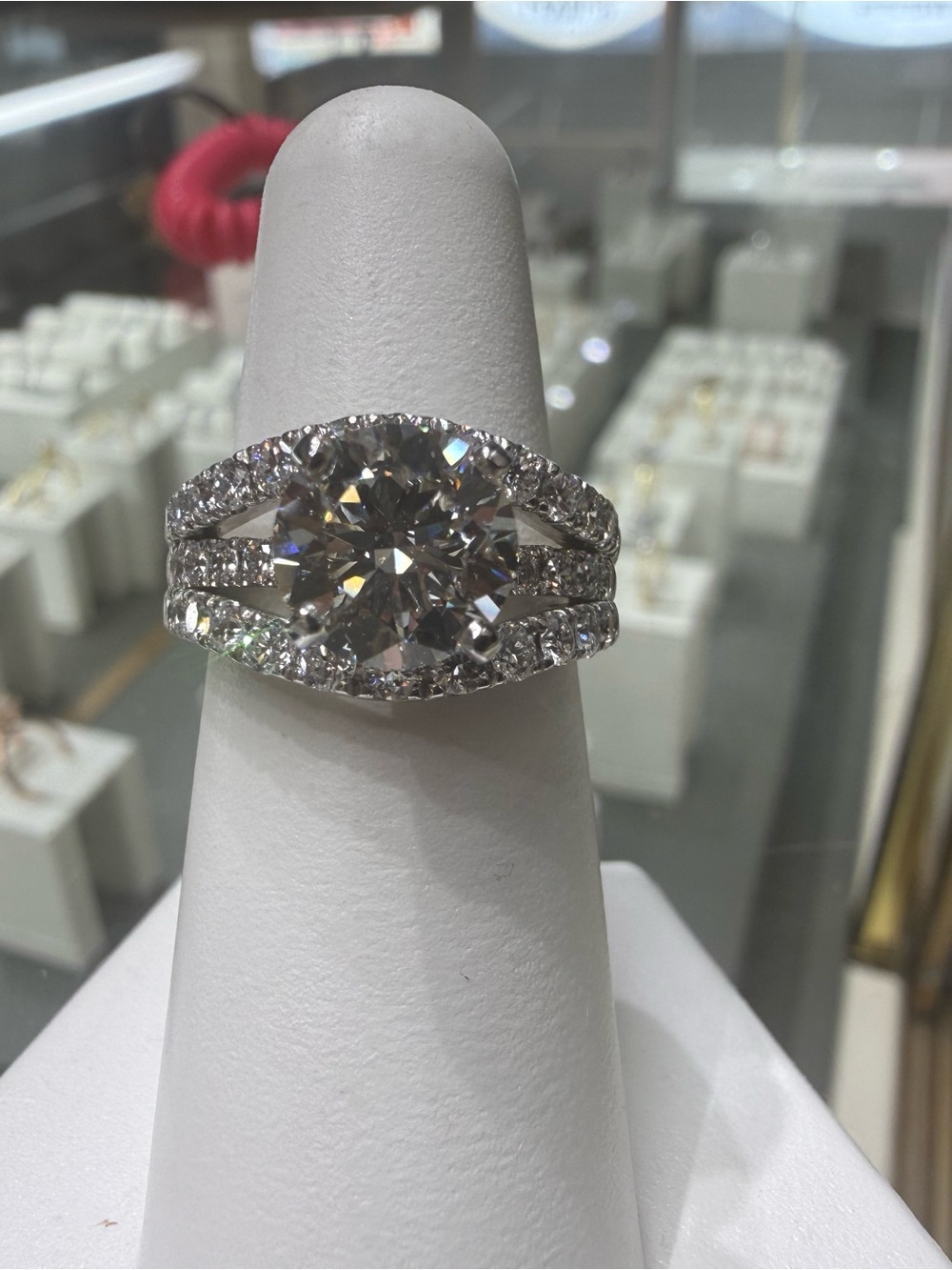 Classic White Gold Diamond Halo Engagement Ring - White